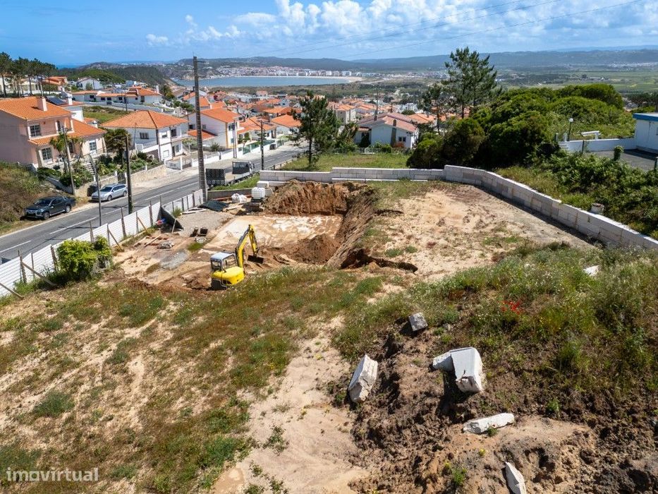 Moradia V3 - vista mar, piscina aquecida e garagem em Salir do Port...
