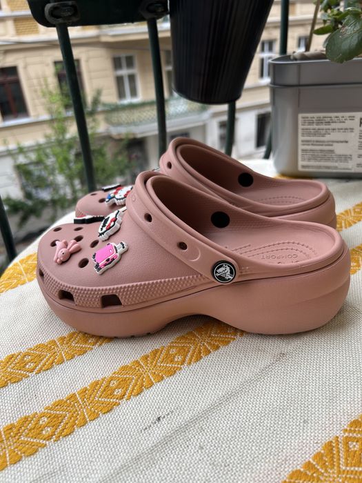 Crocs Classic Platform Clog Jibbitz Hello Kitty