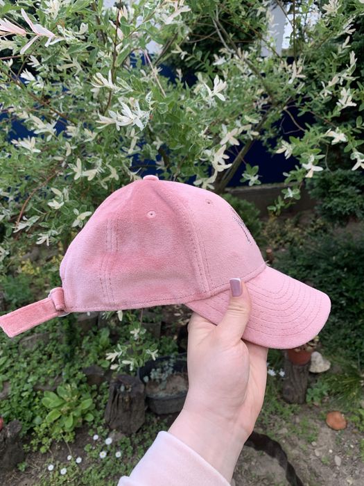 Кепка New Era рожева