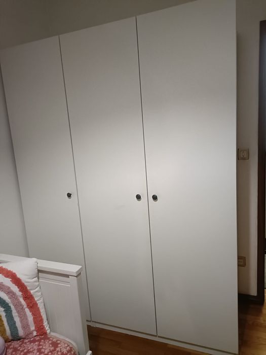 Roupeiro branco 3 portas