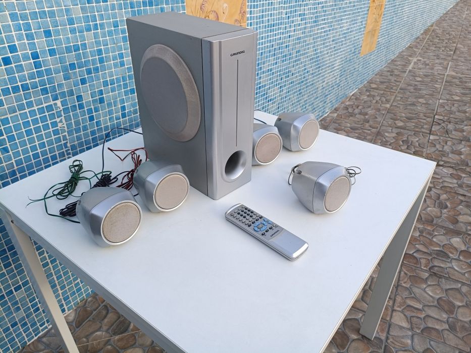 Conjunto  Som de Cinema  Em Casa da Grundig