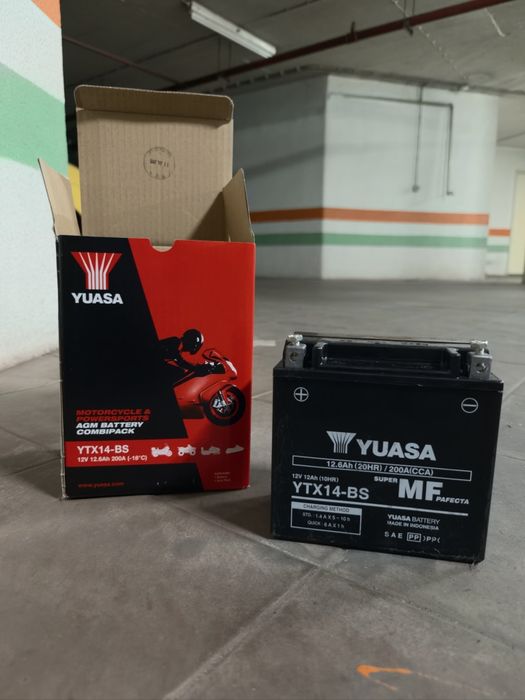 Bateria nova YUASA YTX14-BS
