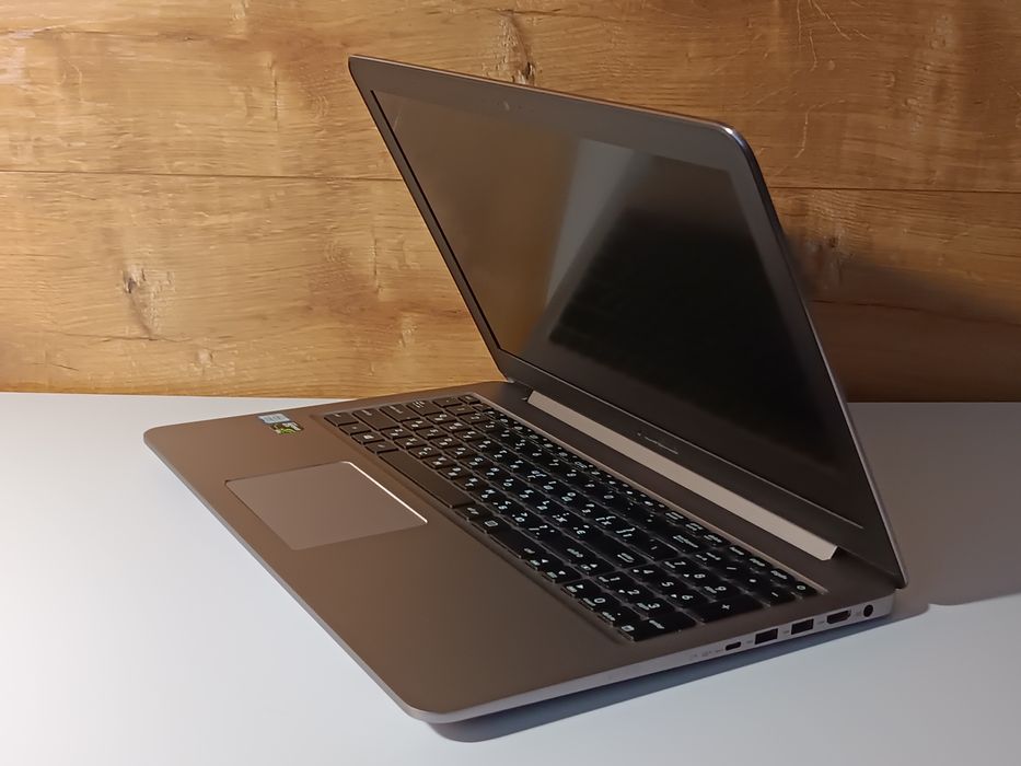 Потужний Asus 15.6" FHD/Core i7-7500U/16 ОЗП/240 SSD