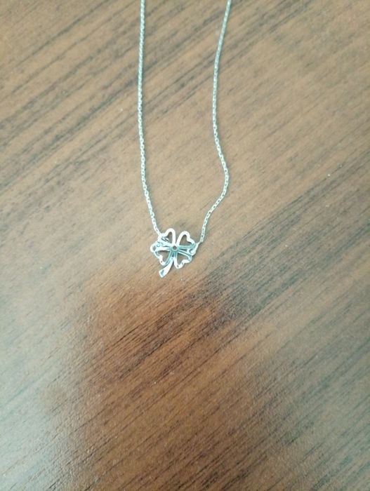 Wisiorek srebrny koniczyna celebrytka