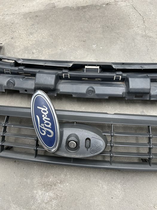 Grelhas ford focus mk2