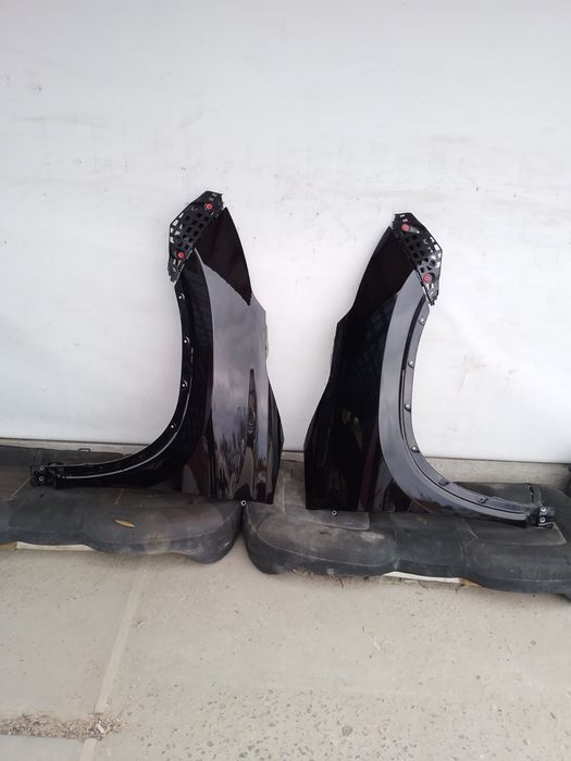 Крило ліве праве на Toyota Highlander Хайлендер 20-24 року