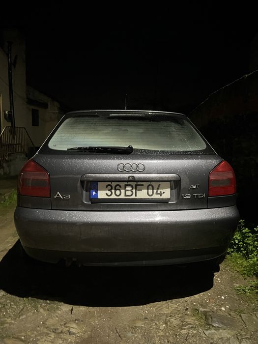 Audi A3.