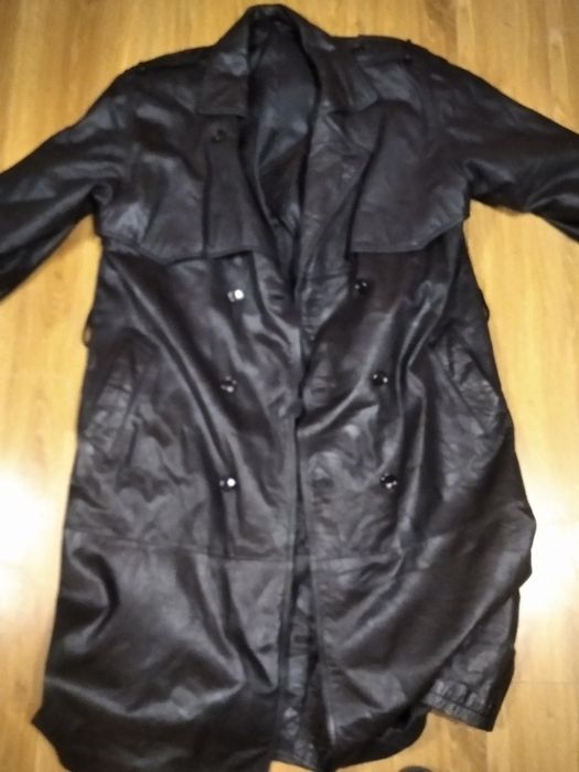 Продам кожаний плащ