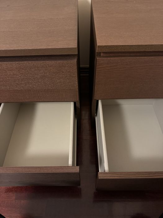 2 Mesas de cabeceira IKEA, castanho
