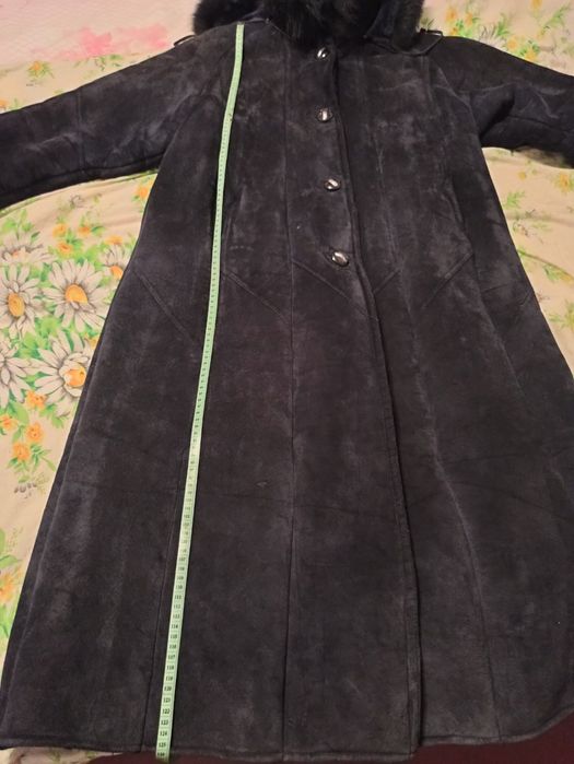 Дубленка жіноча з шапкою