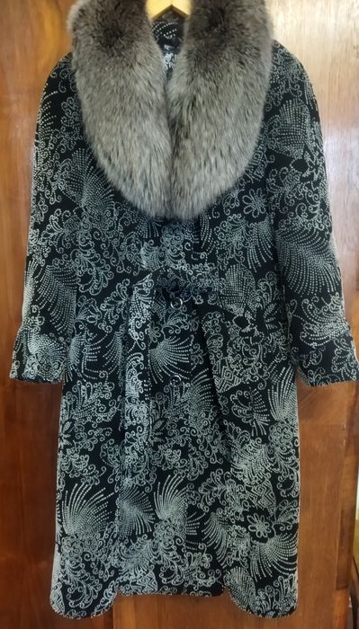 Пальто зимове фірм.нове 48 р.