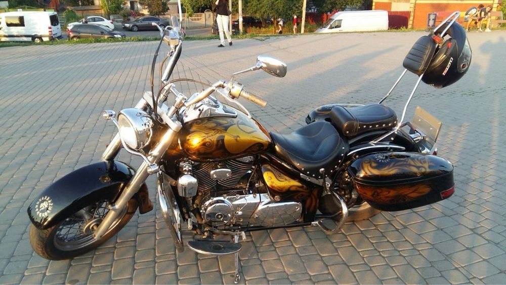 Suzuki intruder 800