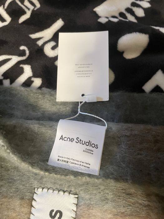 Szalik Acne Stdudios