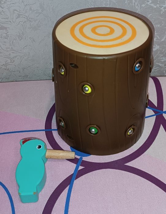 Магнітна гра - Дятлик з черв'ячками