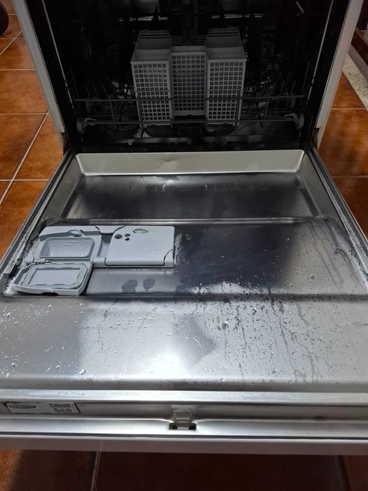 Máquina lavar louça Whirlpool