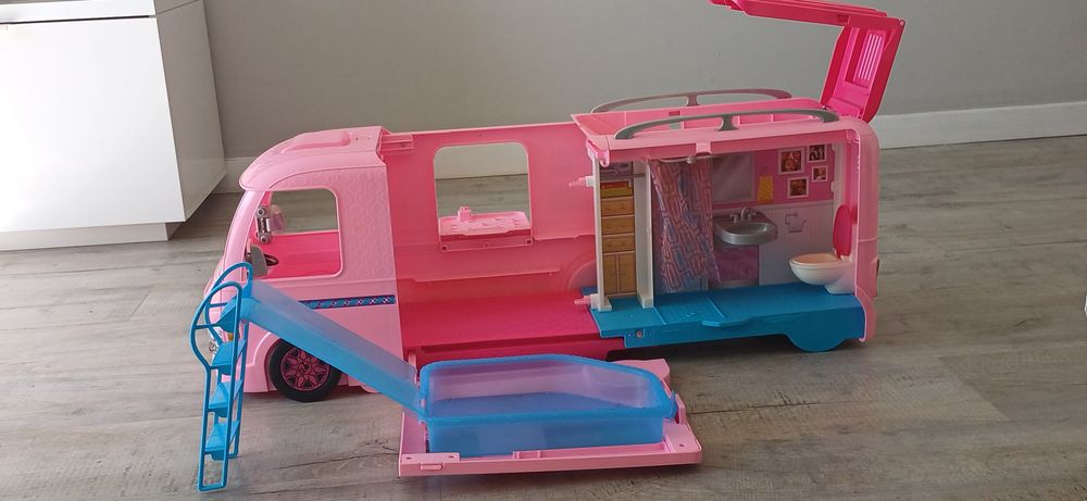 Carrinha da Barbie427749607799541761
