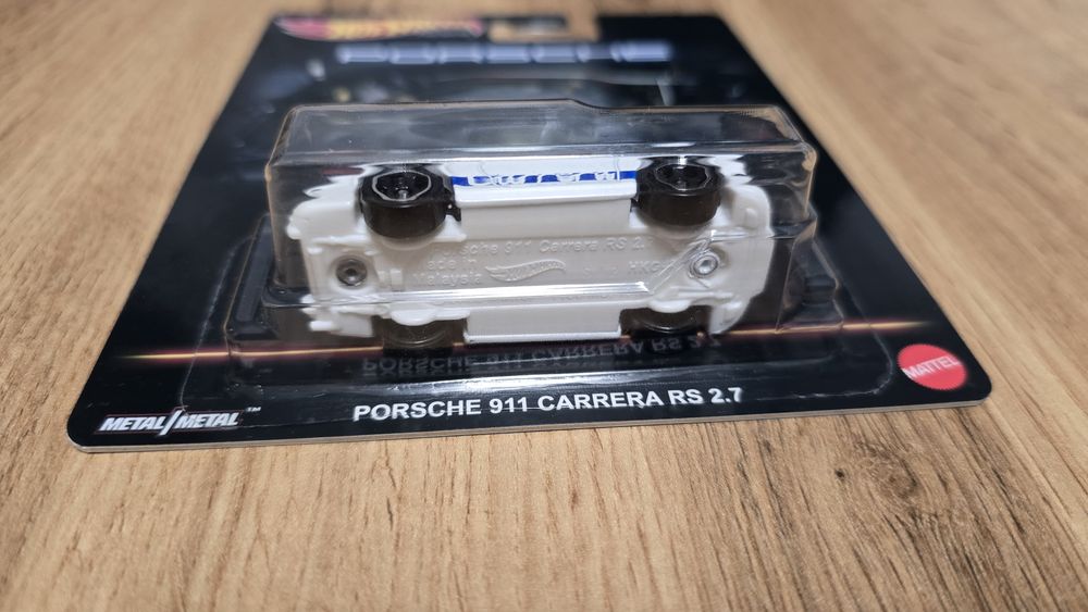 Hot Wheels Premium Porsche 911 Carrera RS 2.7