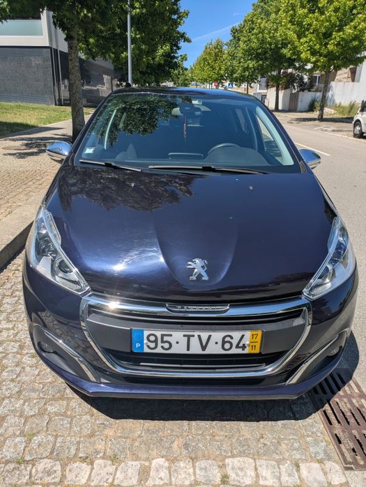 Peugeut 208 COMO NOVO