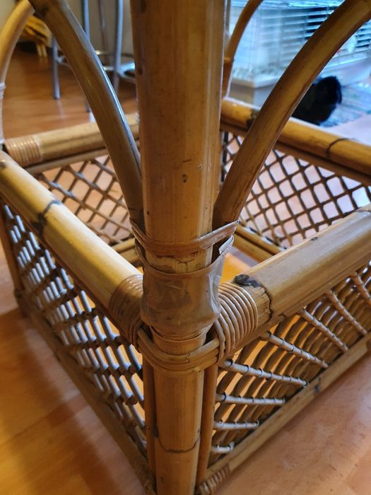 Stół bambusowy okrągły szklany blat