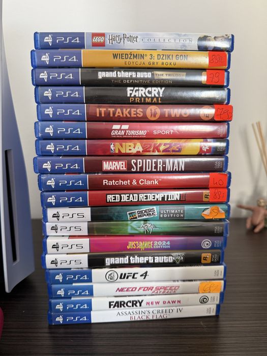 PlayStation 5 PS5 :2 pady i 17 gier