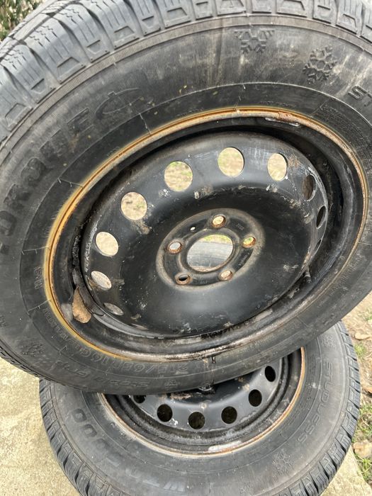 Резина 215/65r16c З дисками