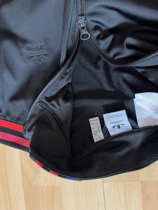 Зіпка Adidas чорна