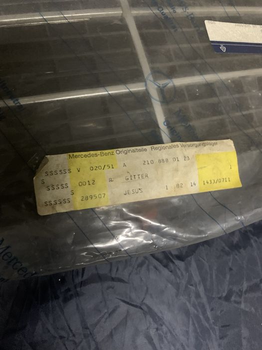 Grelha Original Mercedes W210