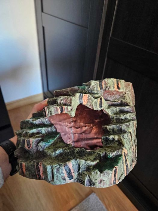 Gruta Trixie para répteis - usada