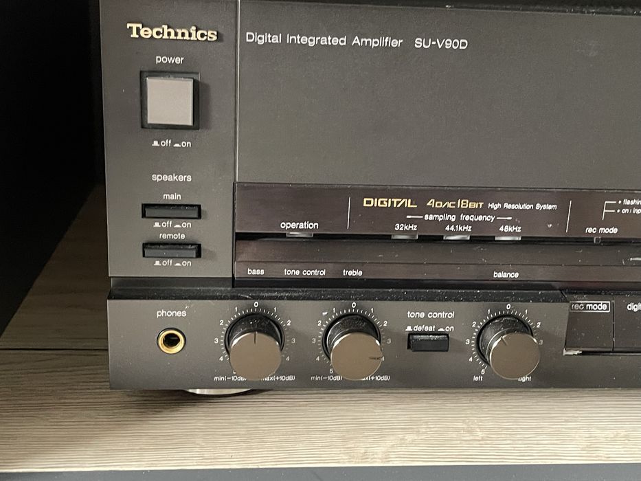 Wzmacniacz stereo technics SU V 90 D