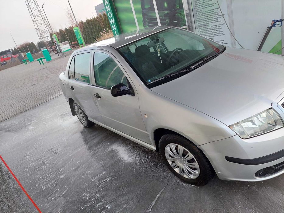 Skoda Fabia sedan 2005r