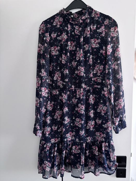 Kwiecista sukienka Orsay r. M