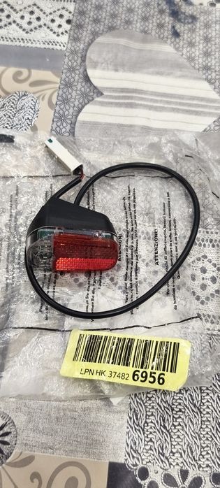 Luz de travão traseira para trotinete Max G30 e G30D