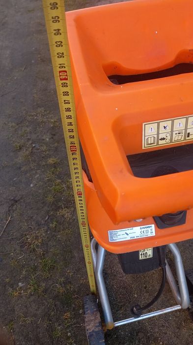 Rozdrabniacz elektryczny do gałęzi