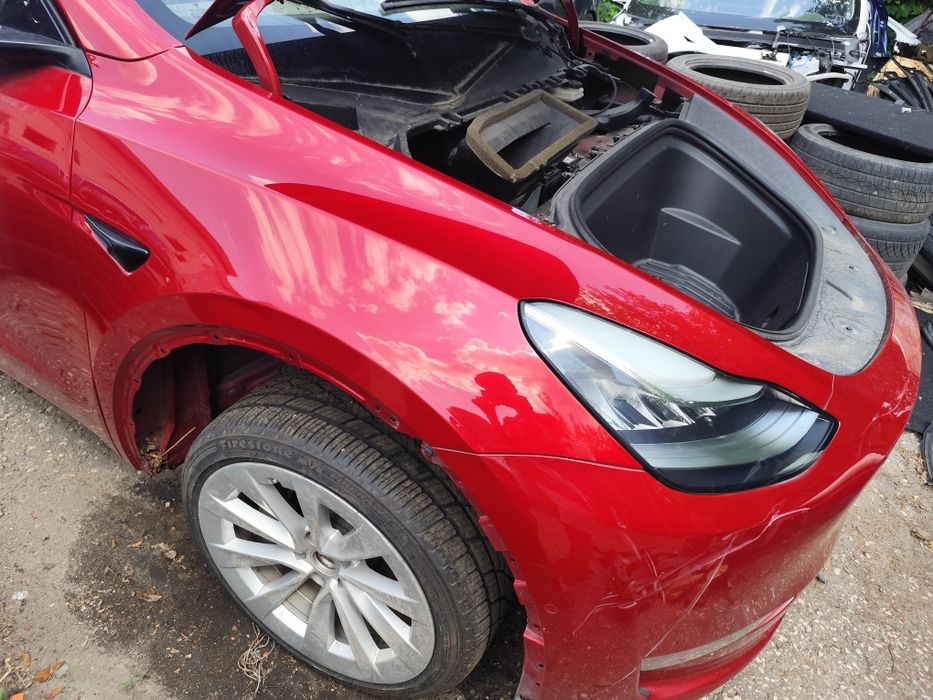 Крила Tesla model Y 3