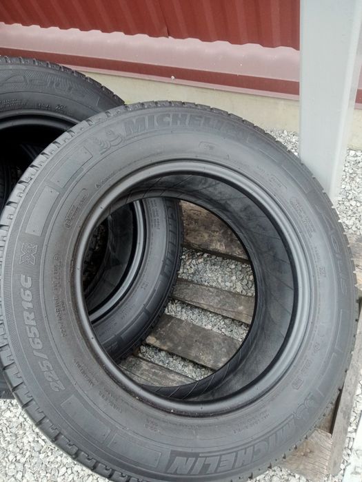 225 65 r16c Michelin 2016p