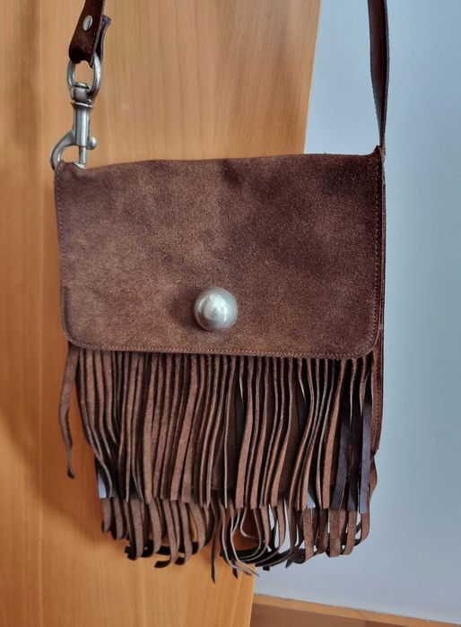 Mala castanha com franjas