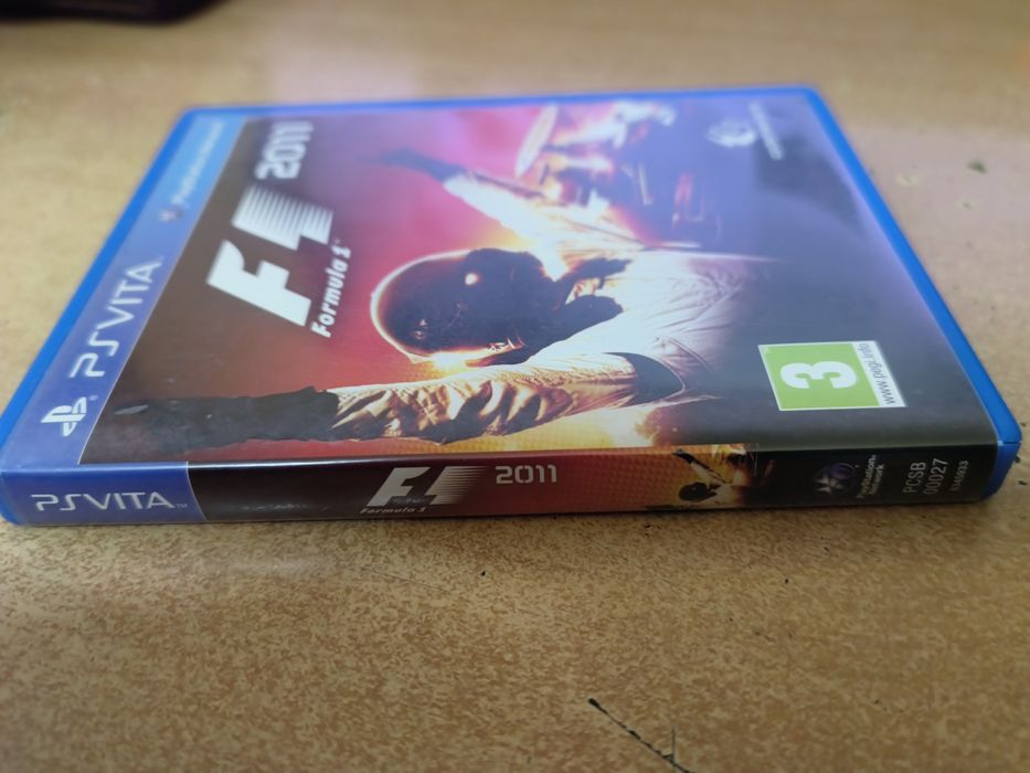 Гра на ps vita F1