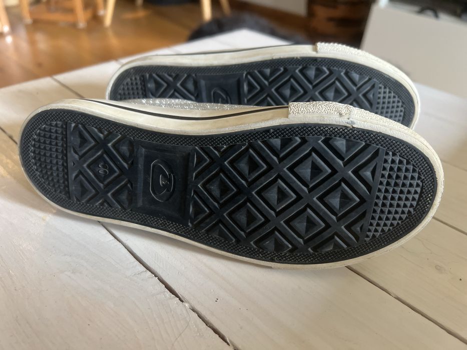 Buty dziewczęce z brokatem