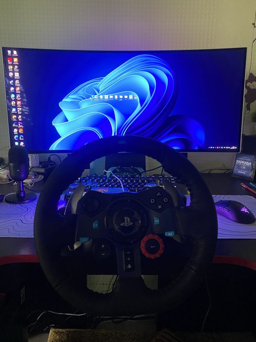 Продам руль logitech асолютно новий