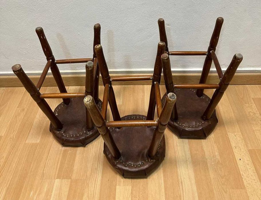 Bancos dxe cozinha em madeira maciça