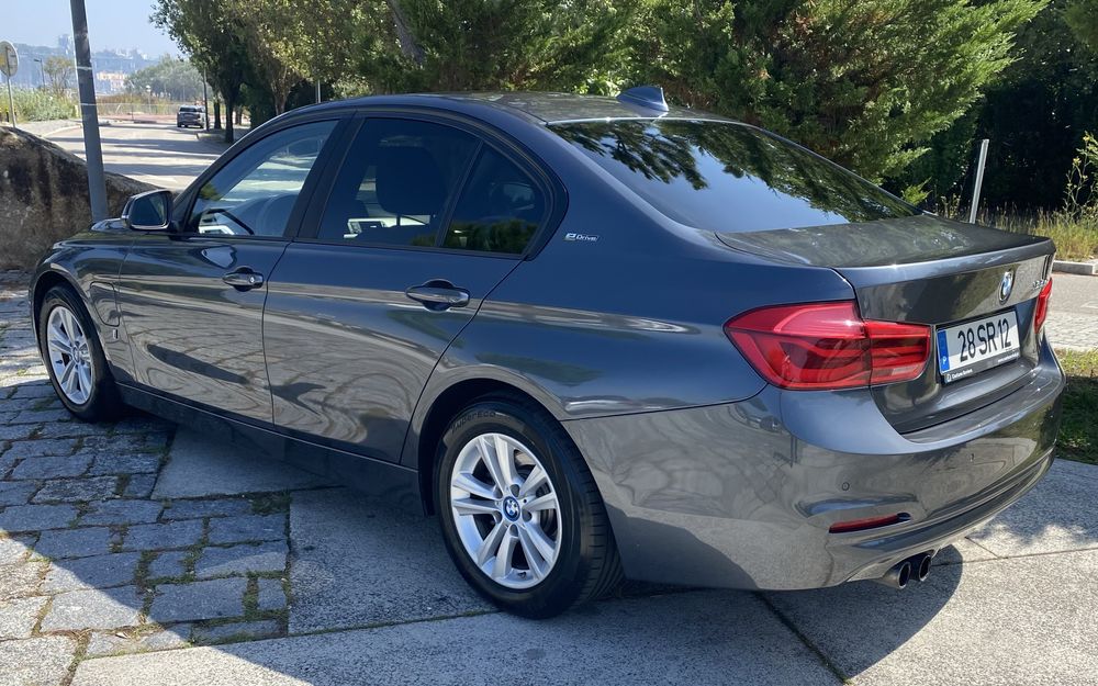 BMW 330 e iPerformance Advantage