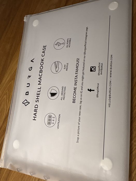 Twarde etui obudowa BURGA do MacBook Pro 16