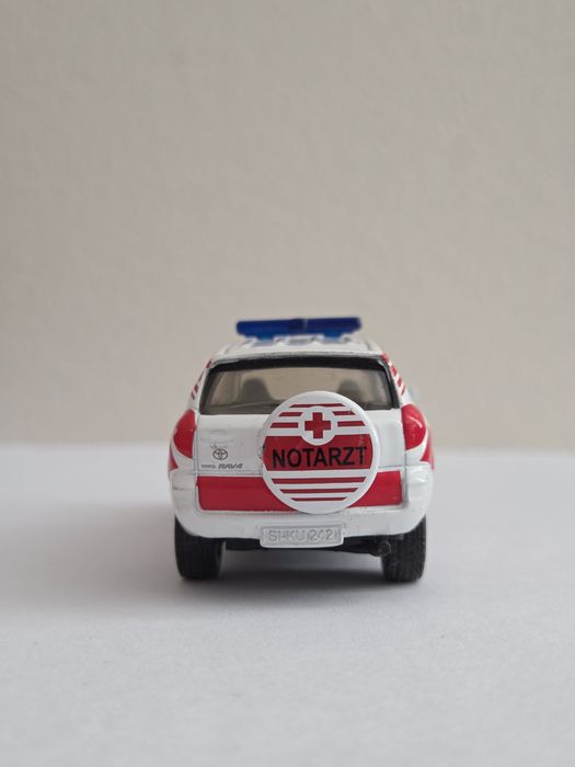 Toyota RAV4 siku model Notarzt ambulans karetka