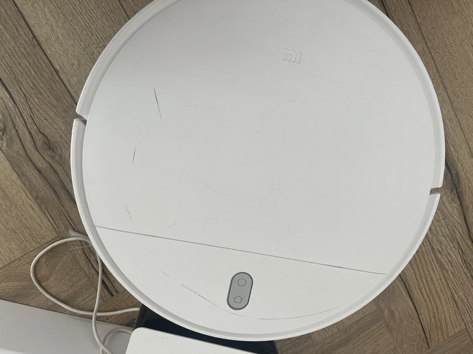 Mi Roobot Vaccum mop essential