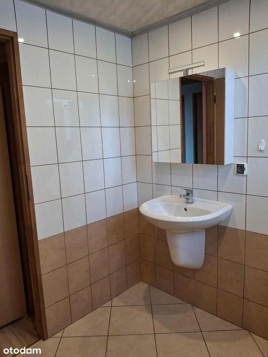 Sprzedam dom z dodatkowym mieszkaniem