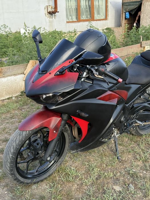 Yamaha YZF-R3 2015