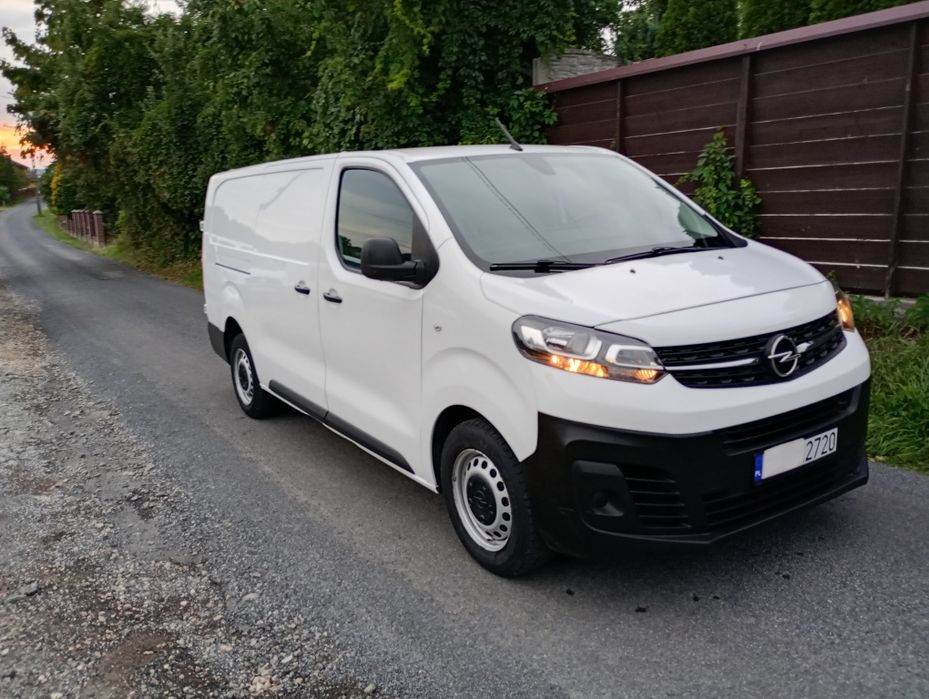 Opel Vivaro Peugeot Toyota 2.0 CDTI 140 koni