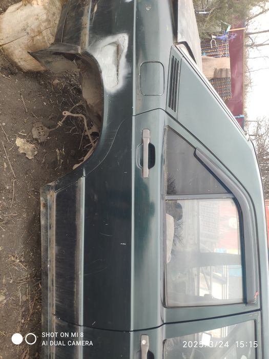 Крила перед / зад Mercedes 190 W201 Mitsubishi Space Wagon 1986