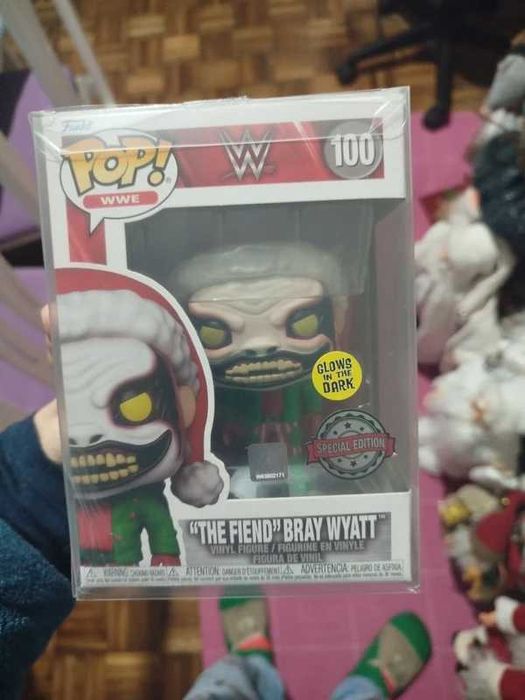Funko Pop WWE Bray Wyatt Glow In Dark Edition