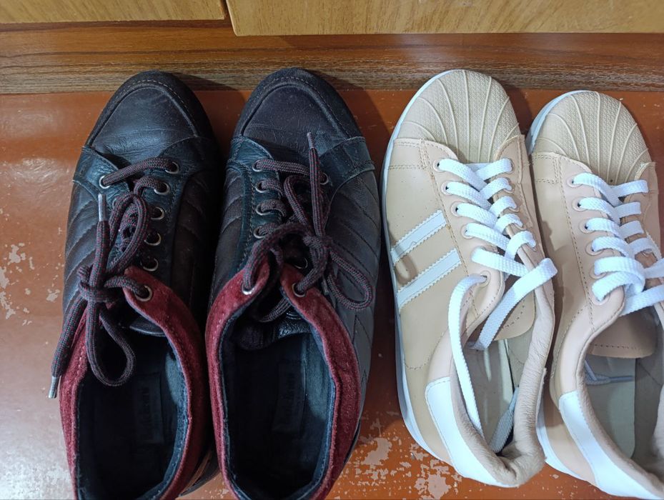 Продам ботинки, кроссовки